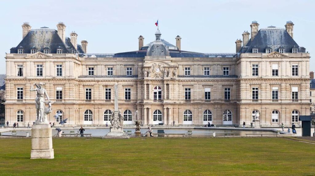 Salaire d'un sénateur- Sénat- Palais du Luxembourg