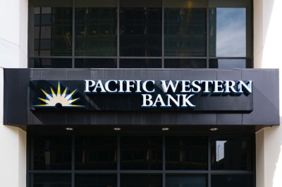 La banque PacWest en difficulté s'effondre de 60 % à la suite d'un rapport indiquant qu'elle cherche des acheteurs ou une augmentation de capital.