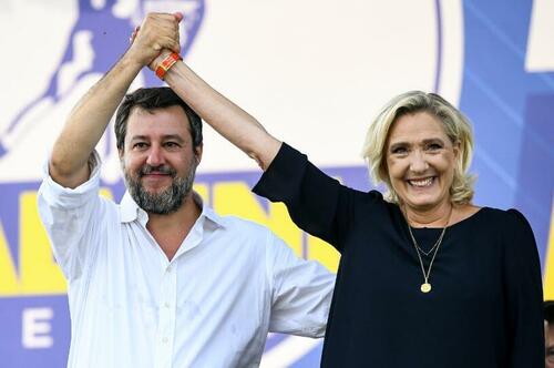 Le Pen et Salvini se mobilisent contre le "déluge de migrants" et appellent à une "droite unie" lors des élections européennes de l'année prochaine.