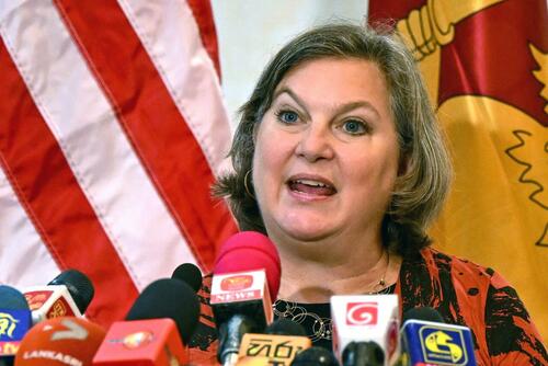 Victoria Nuland a semblé "désespérée" lors de sa tournée en Afrique, alors que les dirigeants soutenus par les États-Unis sont renversés.